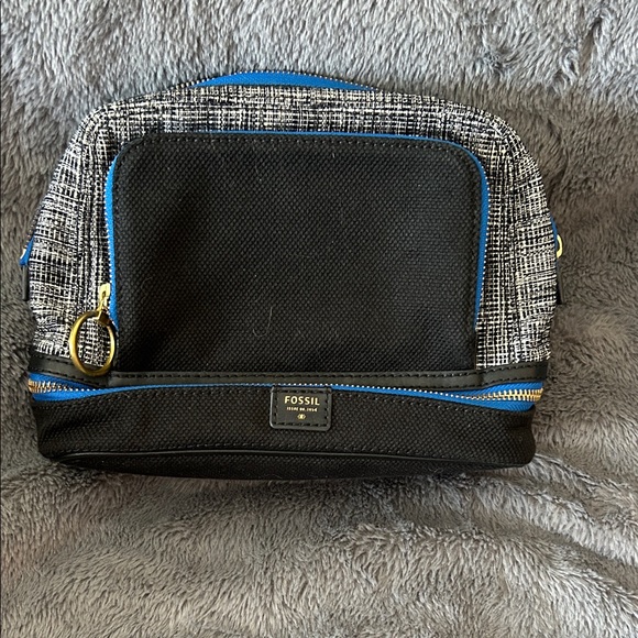 Fossil Other - Fossil Black and White Toiletry Bag with Blue Accents